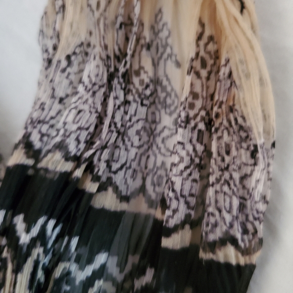 None Accessories - SCARF